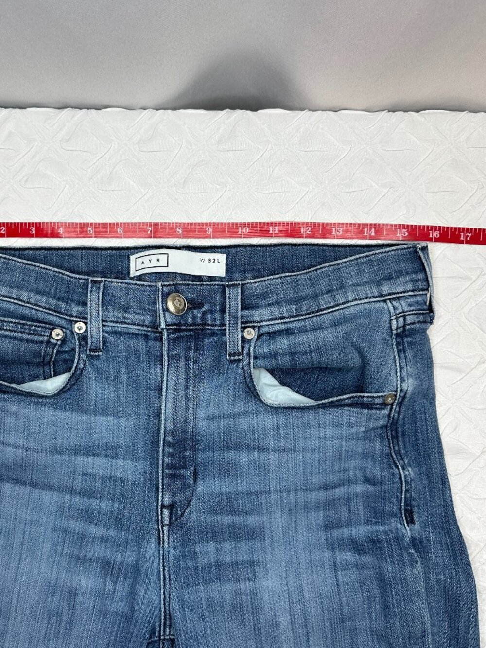 AYR All Year Round YaYa Crop Straight Leg Jeans 32L Raw Hem Elevated Minimalist - Picture 5 of 8